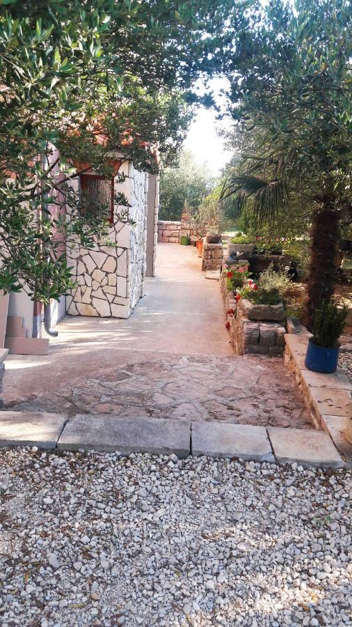 Apartman Rabatin Sveti Filip i Jakov Kültér fotó